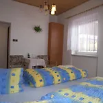 U Antonickova Pramene Pensionat 3*